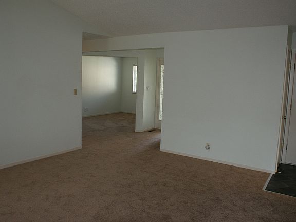 5th image of 2560 Keystone Ave