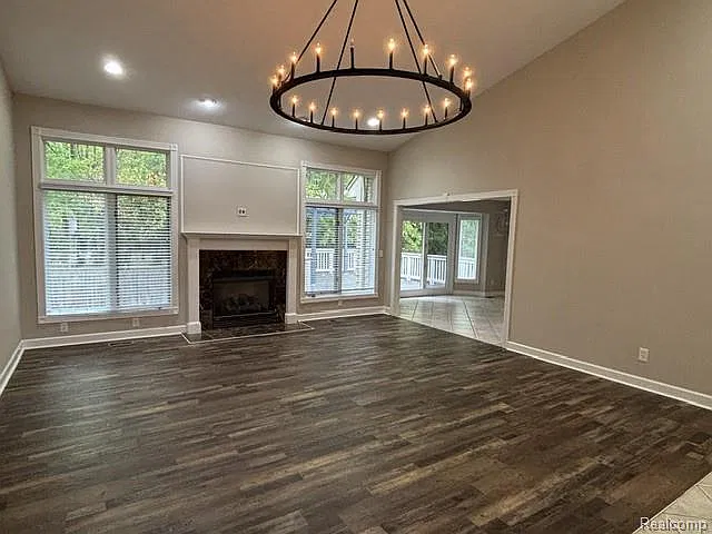 3 bed, 4.0 bath, 3253 sqft, $3,000 — Photo 4