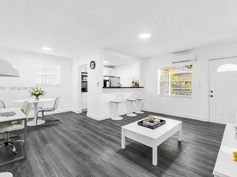 734 Meridian Ave #3 — Photo 3