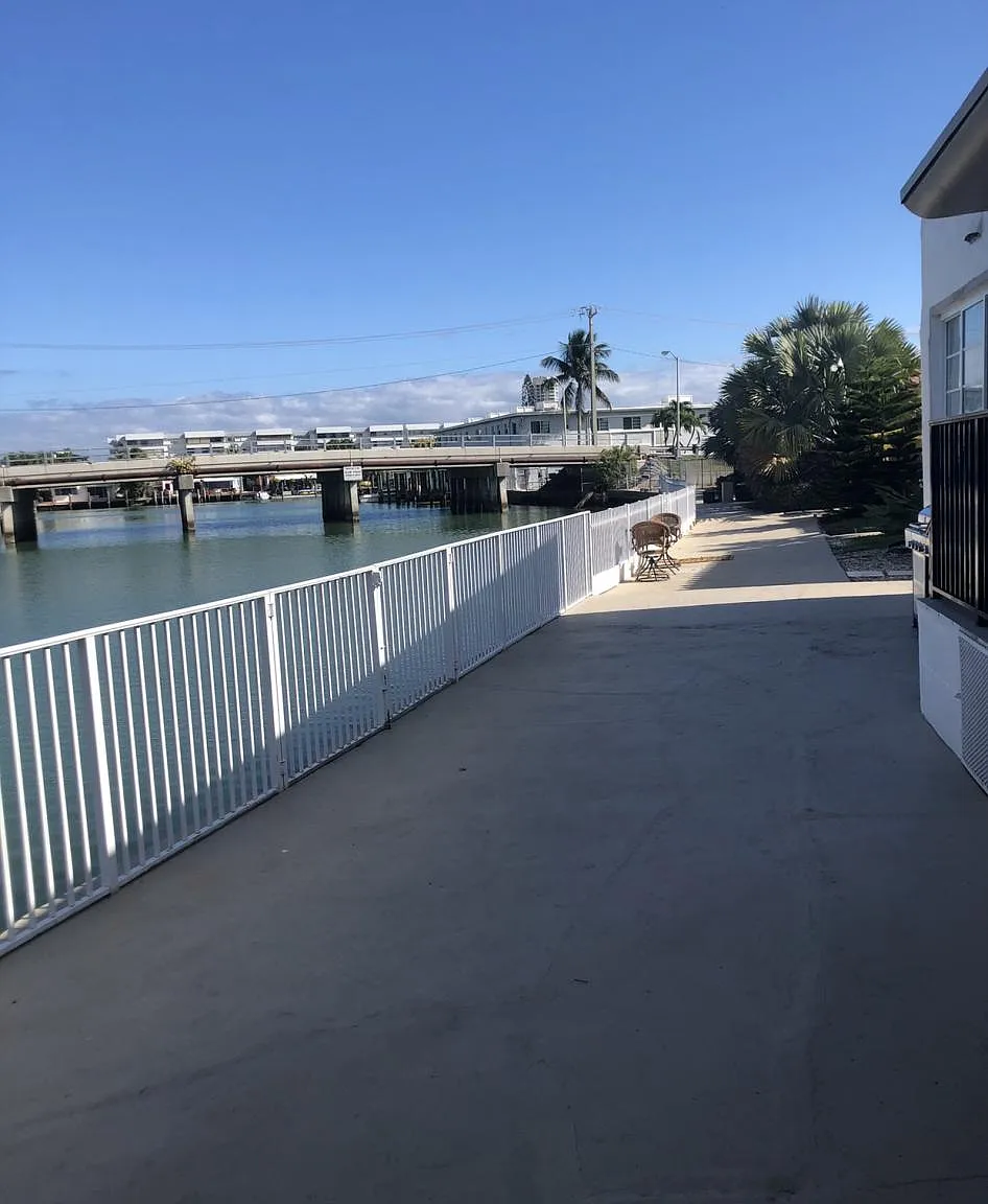 1 bed, 725 sqft, $1,700 — Photo 2