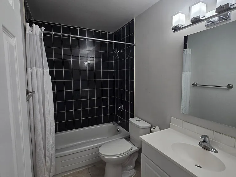 901 Lawson Rd — Photo 7