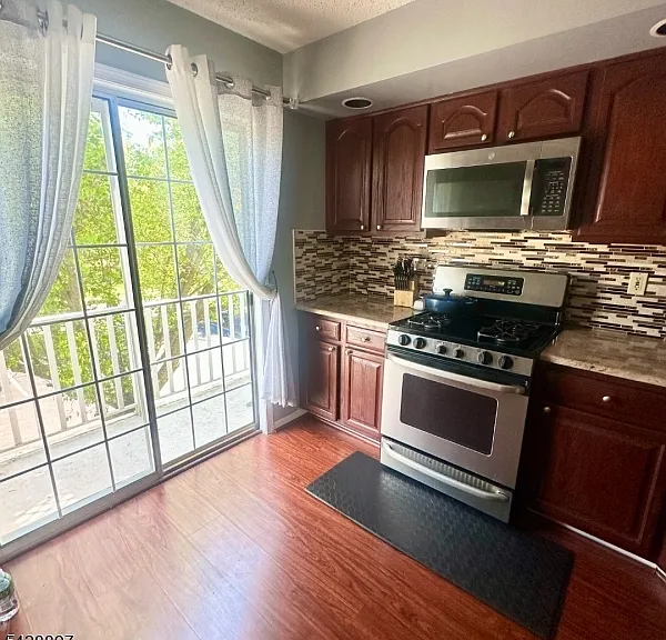 4001 Riddle Ct — Photo 3