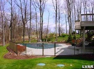 327 Angela Ct, Nazareth, PA 18064