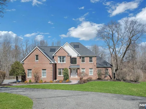 5 Noble Ct #1438, Long Valley, NJ 07853