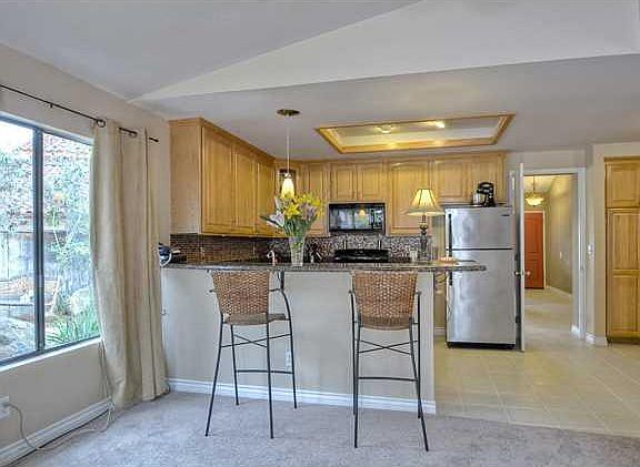 5th image of 9052 Truman St