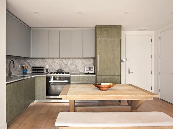 229 9th Street image 4 of 16