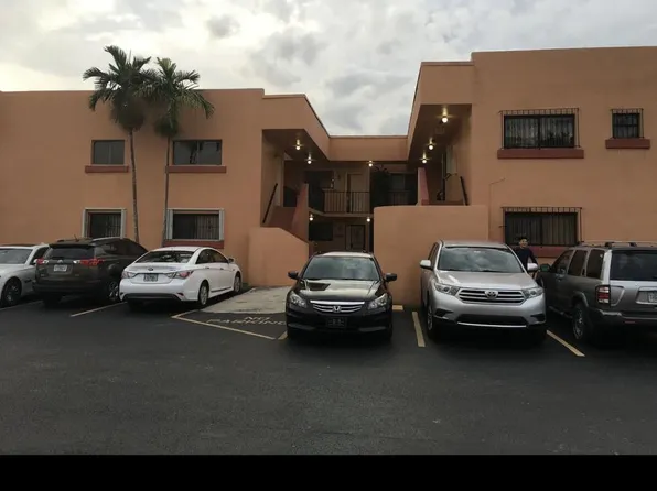 1290 W 41st St APT 205, Hialeah, FL 33012