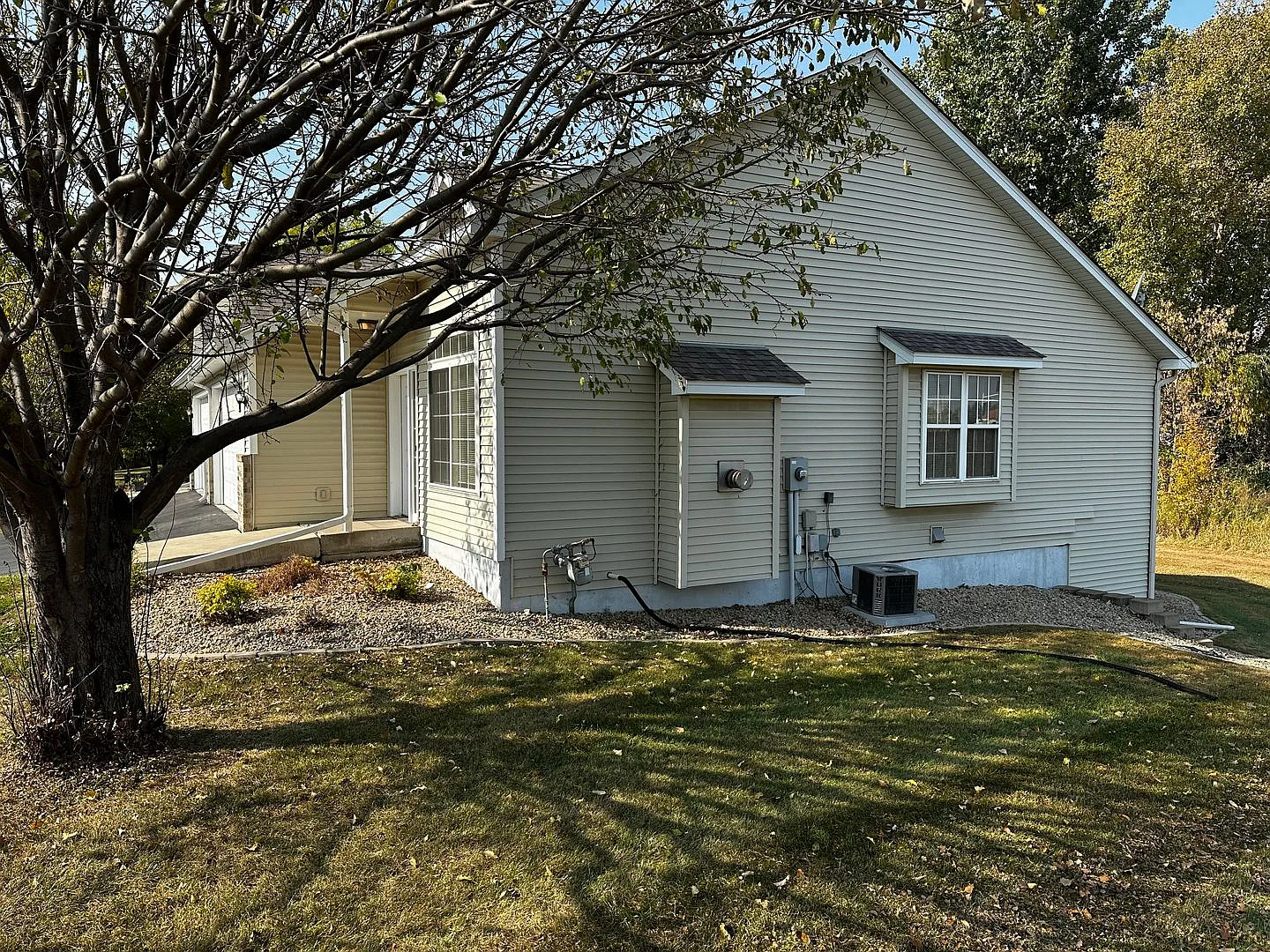 2bed 2bath townhome — Photo 2