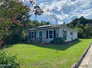 3011 2nd St, Marianna, FL 32446