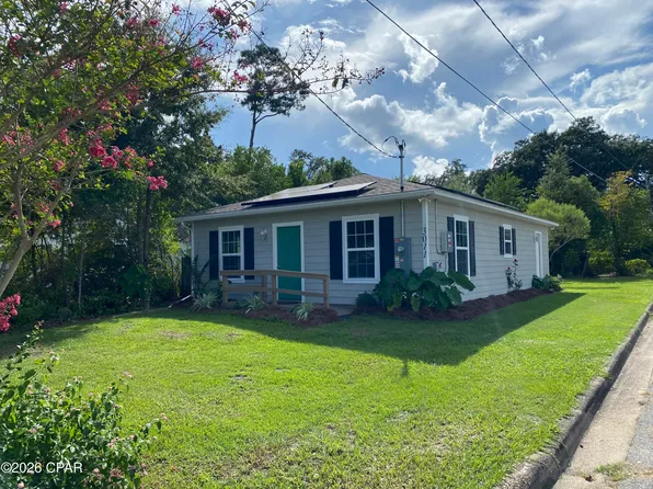 3011 2nd St, Marianna, FL 32446