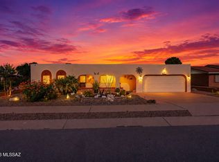 636 N Paseo Rico, Green Valley, AZ 85614