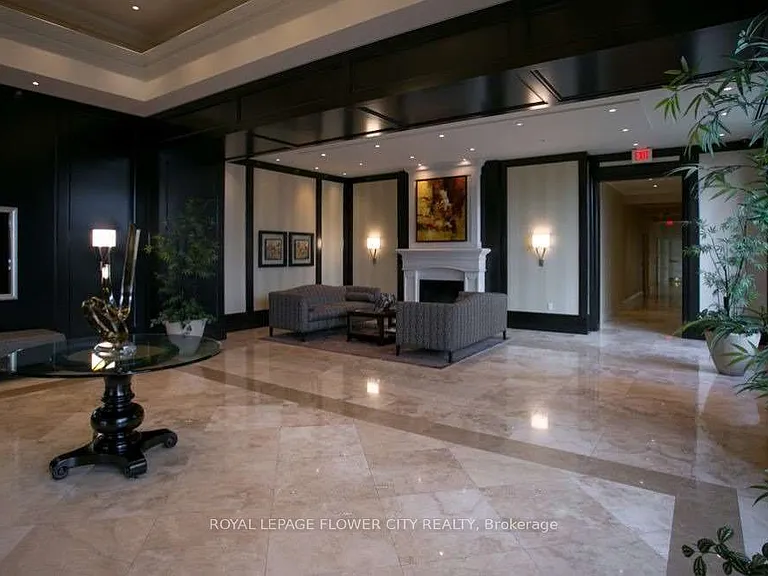 88 Promenade Cir #403 — Photo 2