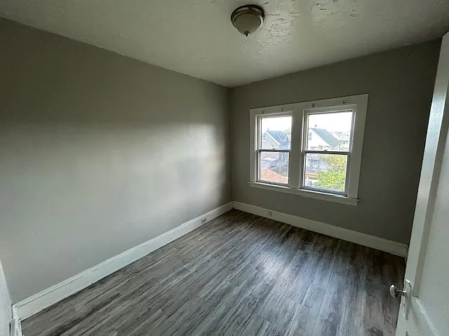 10806 Fidelity Ave #1 — Photo 9