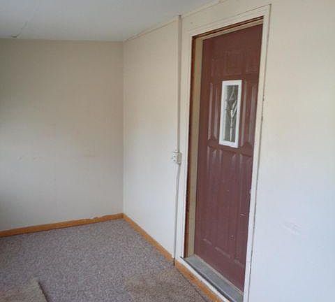 4th image of 810 E Superior St