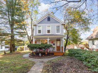 7027 Gracely Dr, Cincinnati, OH 45233