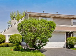 548 Lasalle Ct, Buffalo Grove, IL