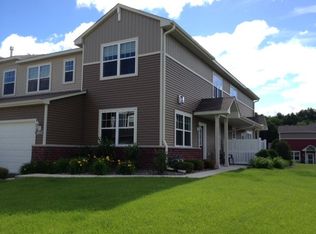 1601 Sumac Cir UNIT H, Carver, MN 55315