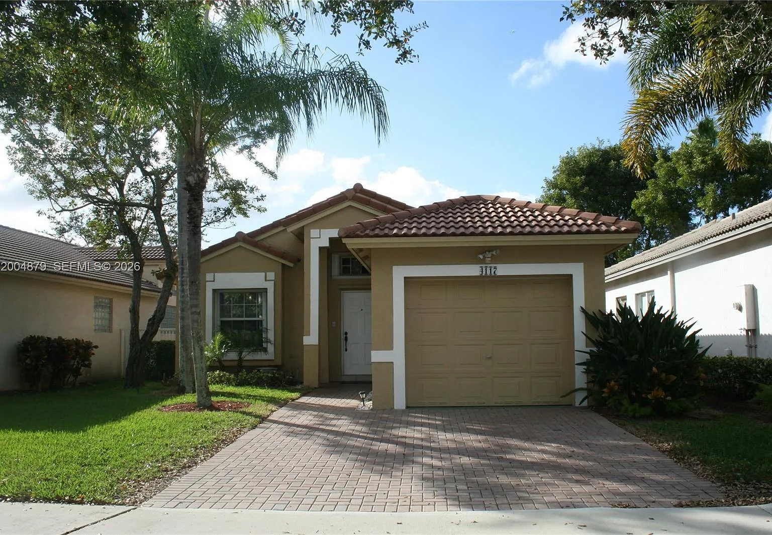 4117 Sapphire Bnd — Photo 1
