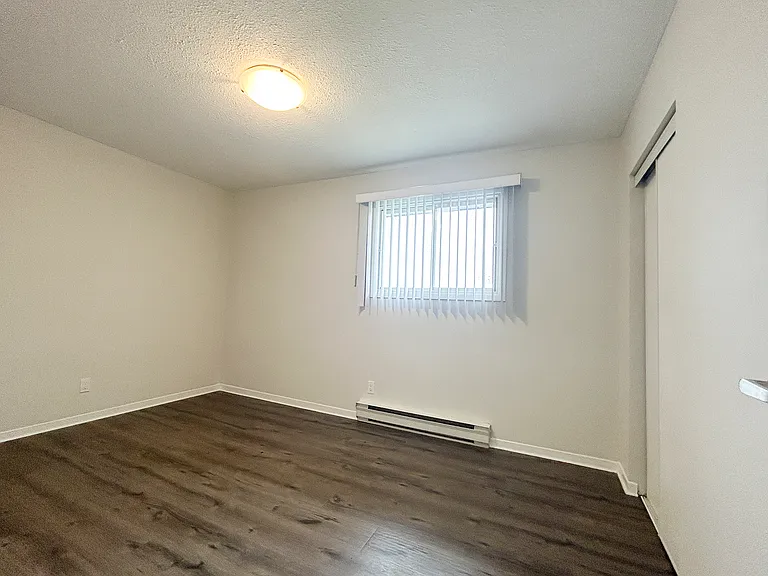 81 N Murray St — Photo 6