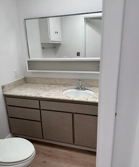 440 N Hayworth Ave #305 — Photo 8