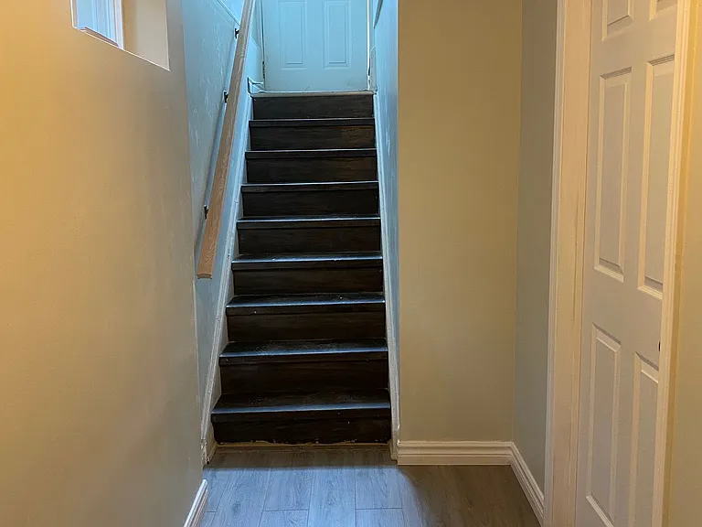 215 Wilson Rd S #BASEMENT — Photo 17