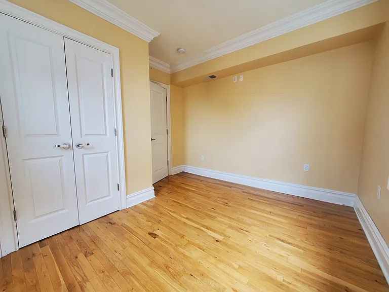 377 Baldwin Ave #2B — Photo 6