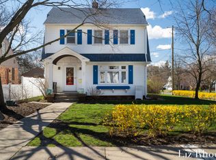 832 Dorroll St NE, Grand Rapids, MI 49505