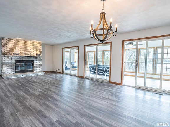 5th image of 8080 Oak Run Dr