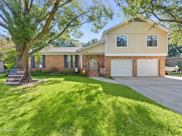 912 Sea Cove St, Pascagoula, MS 39581