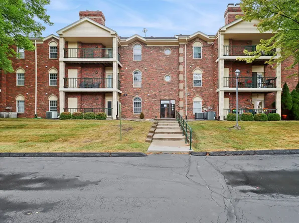 4900 Pleasant St Unit 14, West Des Moines, IA 50266