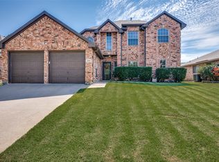 305 Ravenna Rd, Lake Dallas, TX 75065