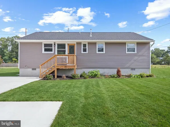 102 Wisteria St, Egg Harbor Township, NJ 08234