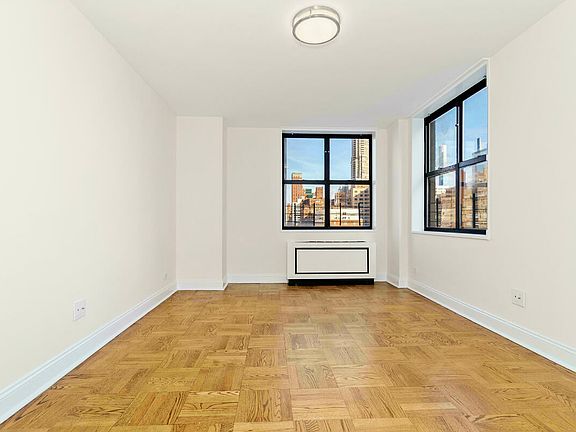 5th image of 400 E 71st St APT 17d