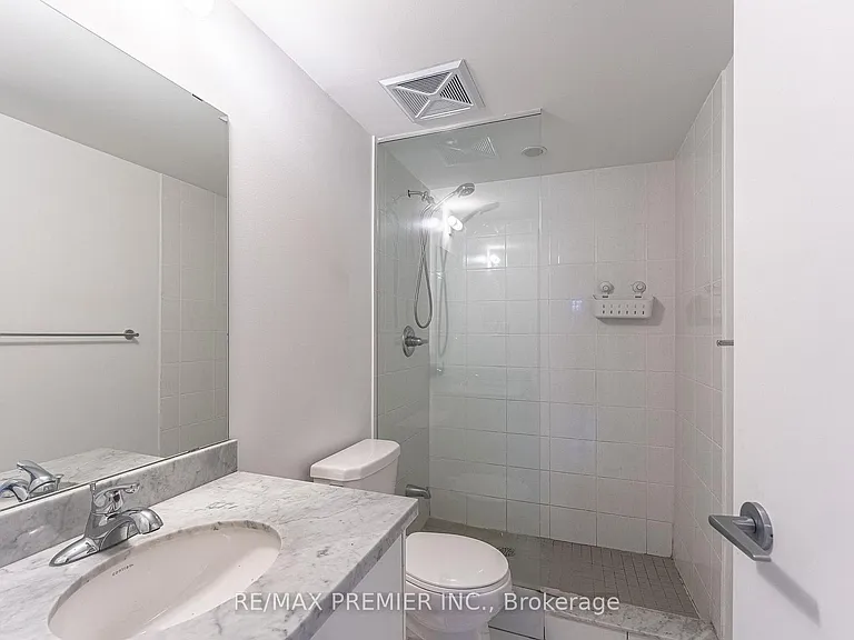 26 Bruce St #B02 — Photo 12