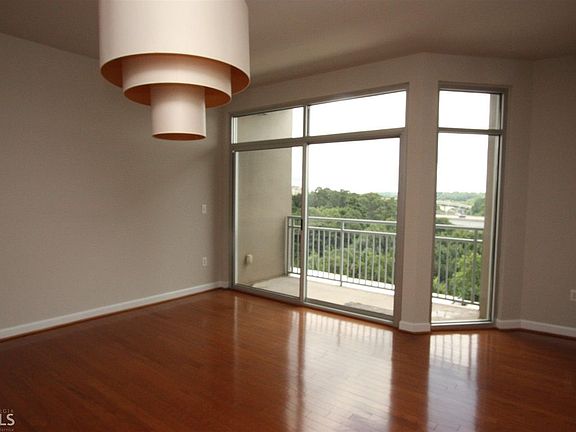 3rd image of 711 Cosmopolitan Dr NE #723