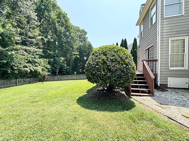 5208 Autumn Woods Dr — Photo 25