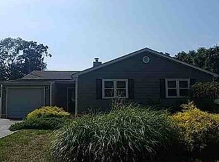 15 Summerfield Dr, Lake Grove, NY 11755