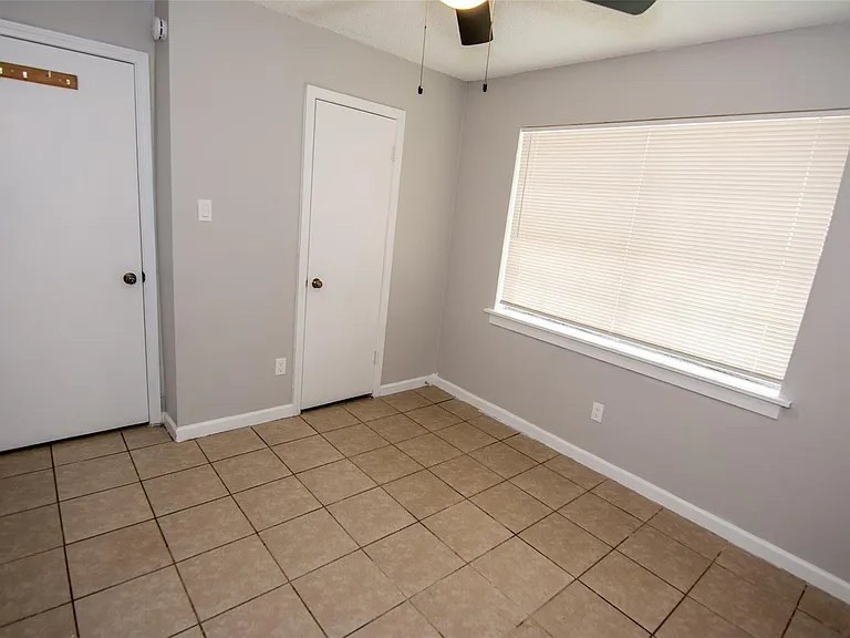 1661 Northwood St #1661 — Photo 8