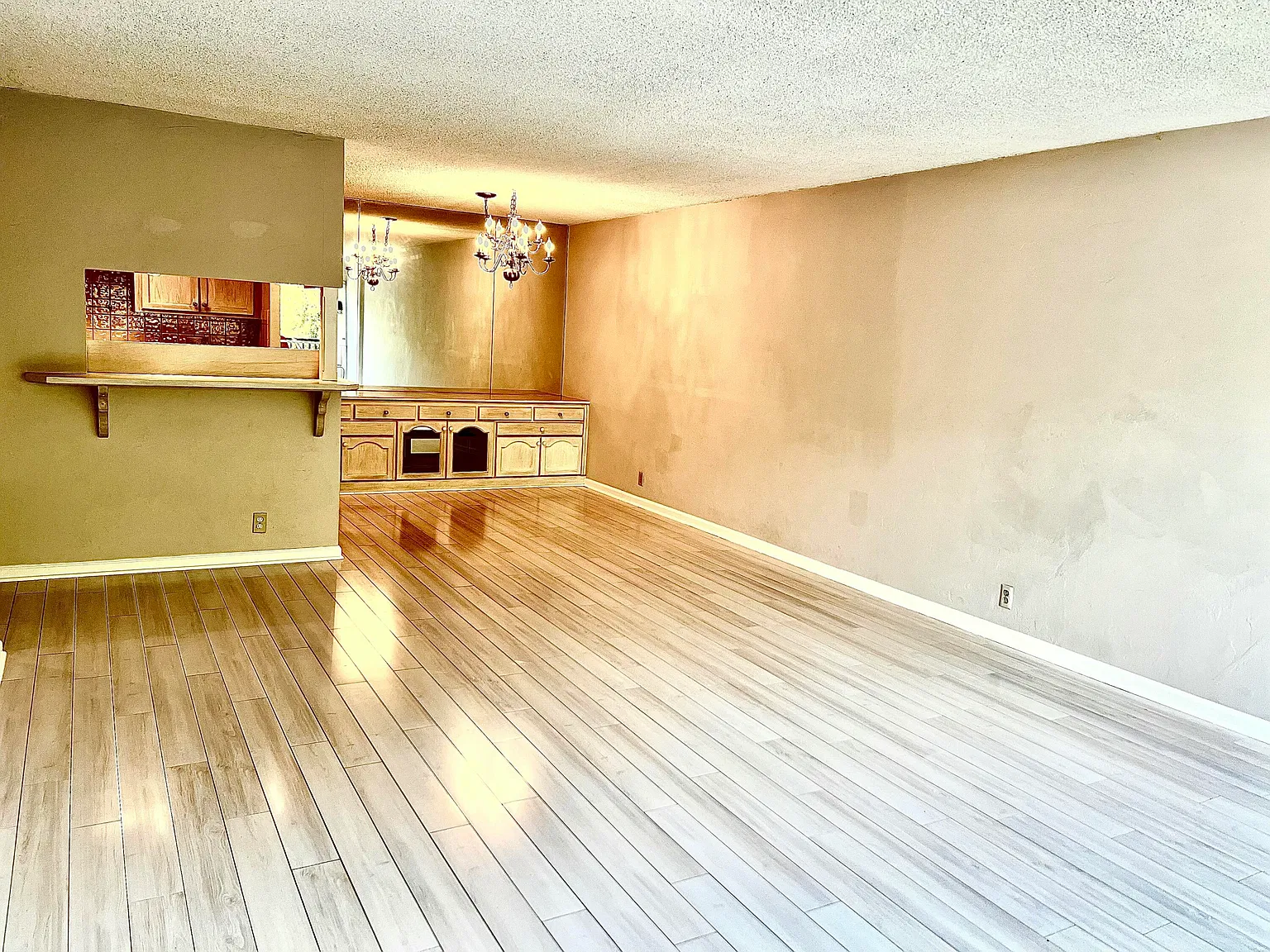 2 bed, 2.0 bath, 1063 sqft, $3,875 — Photo 3