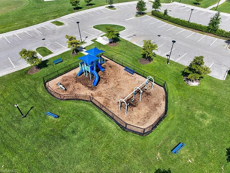 14930 Blue Bay Cir — Photo 47