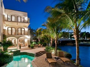 201 Harbour Dr, Naples, FL 34103