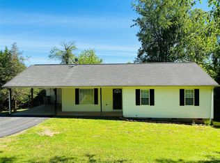 1820 Cline Pl NW, Lenoir, NC 28645