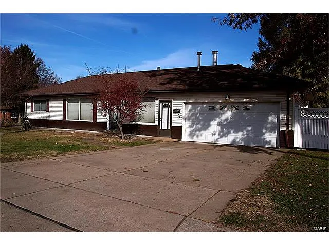 4349 Weber Rd photo 1