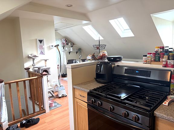 3rd image of 35-37 Webster St #3