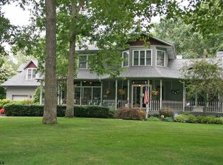 540 Sun Pine Dr, Mays Landing, NJ 08330