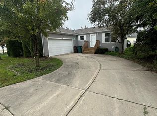 3968 Thoroughbred Ln, East Lansing, MI 48823