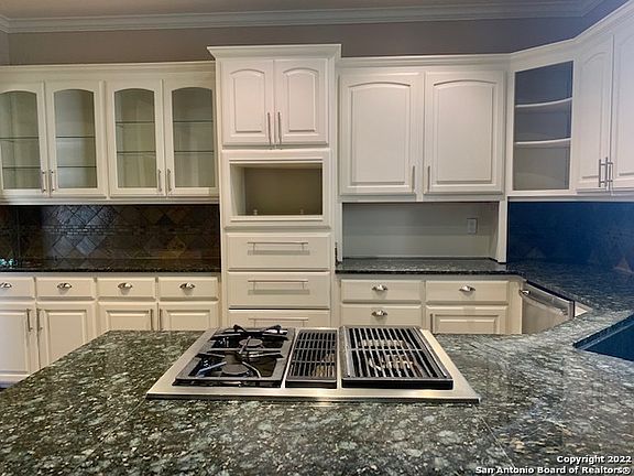 4th image of 134 GRANDVIEW PL