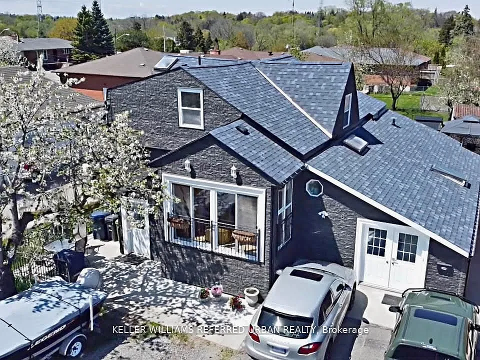 6 Elmhurst Dr #LOWER LEVEL