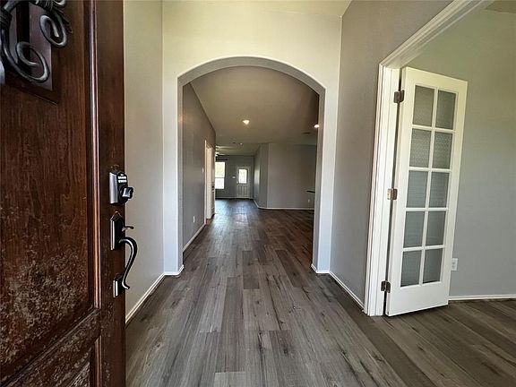 3rd image of 20718 Laurel Rain Ct