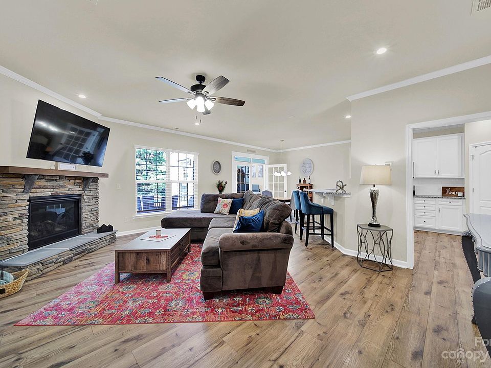 1st image of 2016 Auburn Leaf Ct